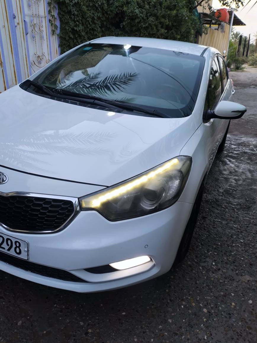 سيراتو 2014 وارد خليجي كفاله ماعدا طخات بسيطه تخم تاير جديد مكينه 1600 حساسات خلفيه وا امامي بك لايت لد تحكم ستيرن جهتين شفتات بالستيرن
 السعر 115 
*********** البصرة, العراق
