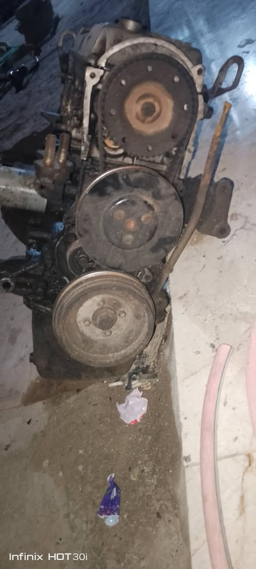 السلام عليكم ورحمة الله وبركاته 
مكينه سايبه كامله نقص كم شفت 
180
الف 
جيب وشد 
ابي الخصيب محيله الشارع الوسط مقابل مضيف العوينات 
***********
