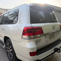 لاندكروز ٢٠١٩  بريم اصللل  ماشية ١٢٠  فووول موصفات   السياره جديده بمع...