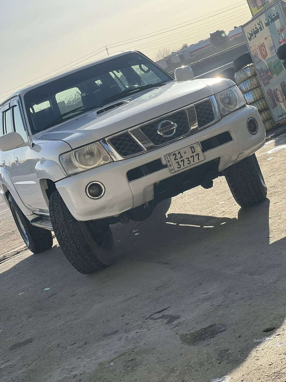 السلام عليكم للبيع نيسان باترول 2007 محرك اربعة سلندر كاز (بم ونوزل) مصبوغه عام لان لونها خاكي ومصبوغه ابيض سليمانيه الجديد تخم تاير جديد تبريد قطعتين مري شفط السعر 140 وبيها مجال للاستفسار*********** غير متواجد على النت الي يريد يتفضل يتصل
