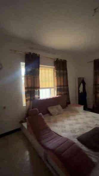 اعلان 79 

دار للبيع 

حي الملايين قرب معمل الاخشاب 

560م واجهة 22م زراعي 25

طابقين اربع غرف استقبال

السعر التلكرام 👇🏻
https://t.me/walidhamo

#مكتب_النجمة 
📍بعويزة قرب محطة السادة
***********
***********
نستقبل كافة عروضكم
