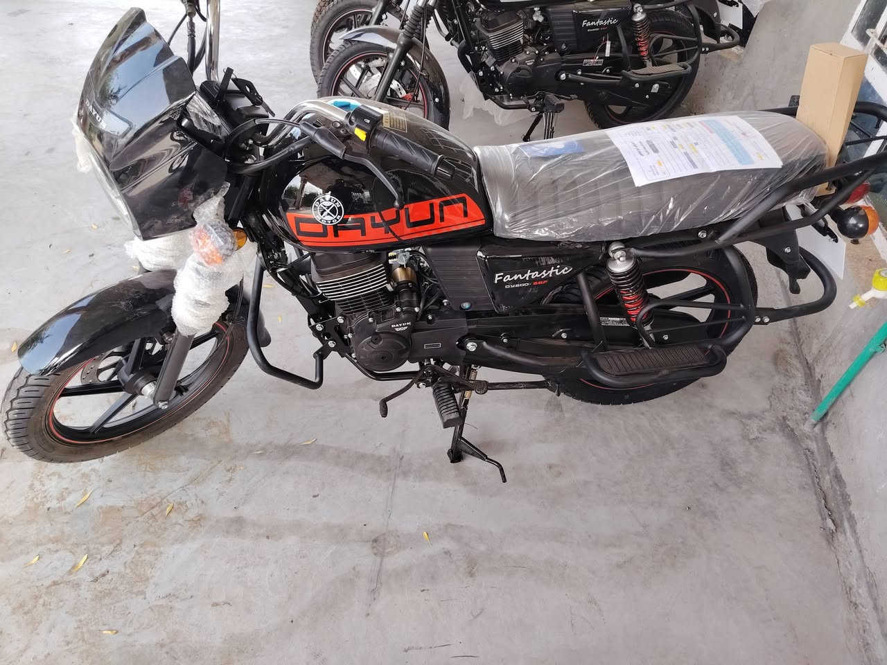 يالله دايوان جبلي وكلاسك موديل 2026وراق سحب سكنر متوفر جميع الاوان بيع جمله مفرد عنواني ديالى الخالص منطقة سفيط توصيل متوفر ديالى بغداد صلاح الدين فقط لتواصل هــ *********** اخوان مو شراي يرفع منشور بكلمه طيبه
