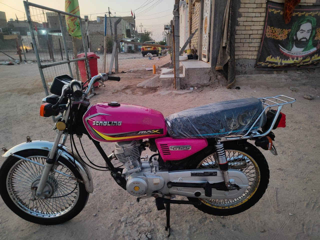 سلام عليكم اربع كير البيع مديل 2021 السعر 650 وبيه مجال رقم الهاتف***********  وراق اصولي مداور من وكيل محرك مفتوح مرة وحدة لاتنقص ولابخار العنوان النجف حي نداء 22
