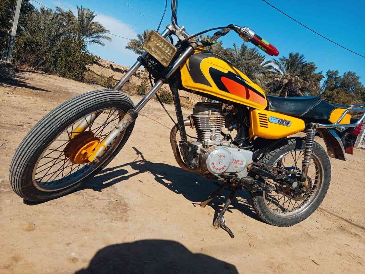 السلام عليكم 
دراجه للبيع دراجه خير من الله شلعه ومشي تخبل محرك موديل 2022 كهربائيات كله شغاله دراجه تخبل مال جناي ما ذب عليه ربع ماكان الدراجه شطره السعر 300 وبيه ماجال بصيط لشراي الرقم لتواصل (***********
