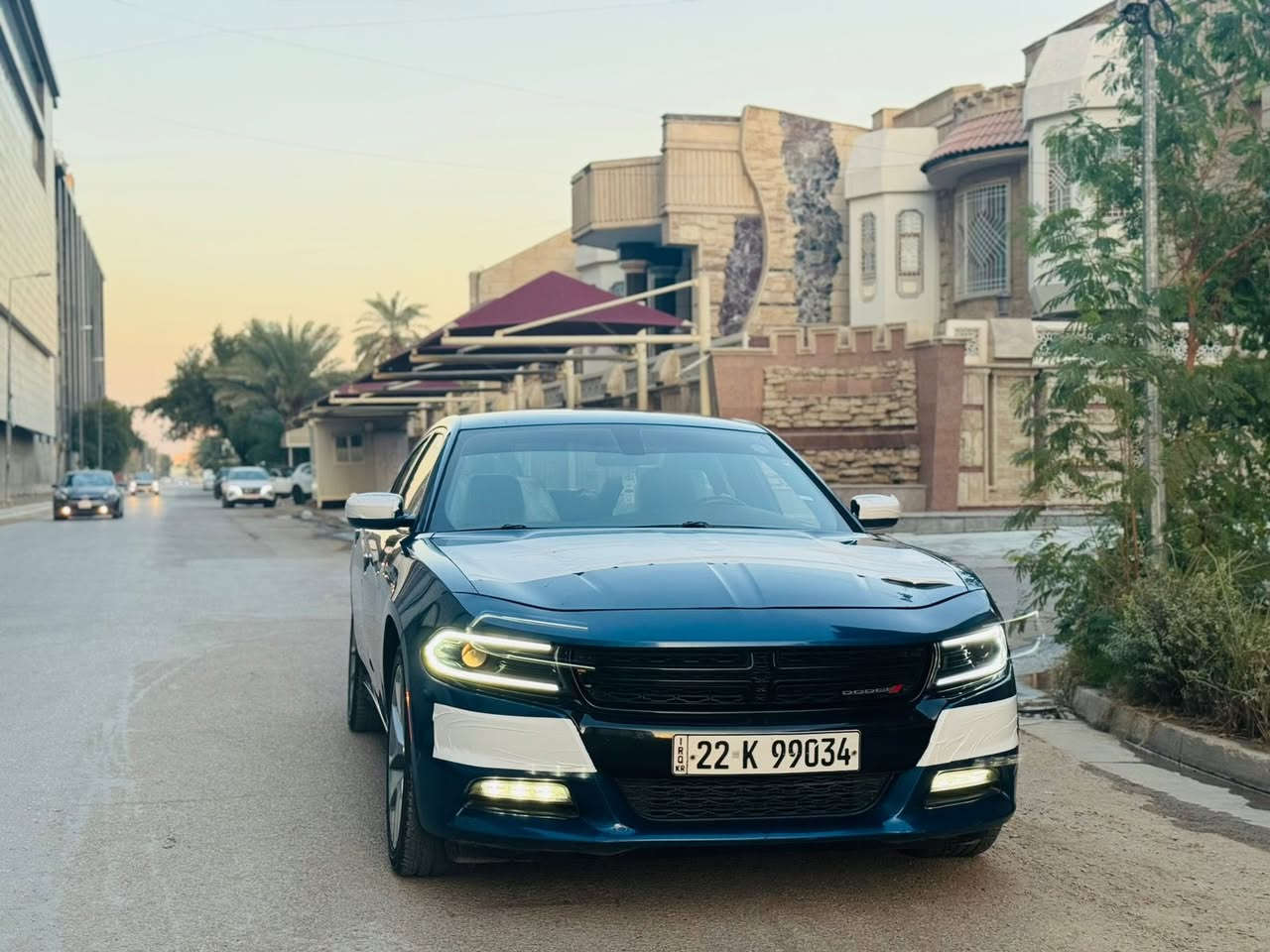 سلام عليكم
جارجر موديل 2022
***********
السعر238 
بيه مجال :
المحرك :- V6 3.6L .
الفئه :- SXT . 
الموديل :- 2022

المواصفات :- 
بصمه 
شاشه كبير 
سبويلر 
سماعه ALPiNE
كشن كهرباي 
بصمة ابواب+ صندوق
تبريد قطعتين
كشن حضن بلادي 
ستيرن هيتر
مرايات هيتر 
كاميرة دواره
Light Led+ بيلادي زنون
حساسات خلفية 
صبغ ربع البنيد. اثر حرق الماصده الامامية 

كير محرك بوضع الشركة 

مكان السيارة بغداد 
السيارة رقم اربيل بأسمي شخصياً تريد تحويل مباشرالسعر بلاش
