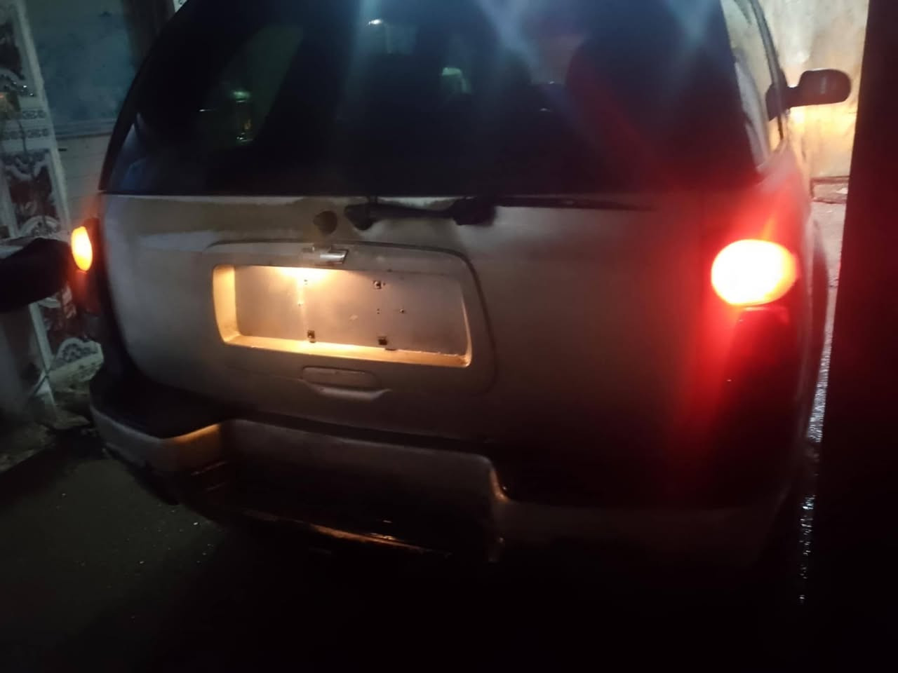 سلام عليكم سياره بليزر موديل 2005 كير ومحرك مكفولات تبريد ع سويج تخم تاير السيارة مزاد جاي امشي بعماملته السعر52$ اتصل ***********
