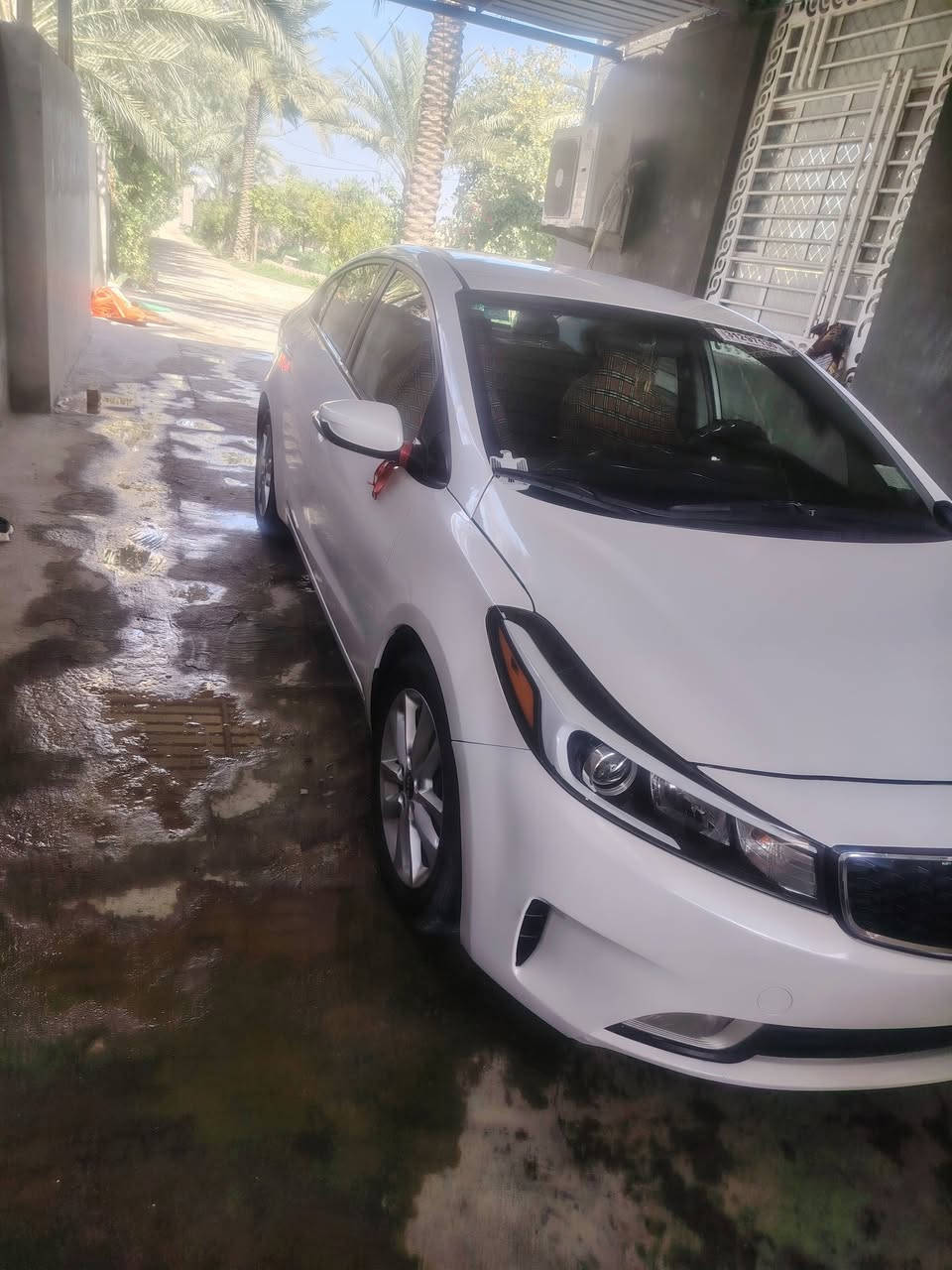 فورتي موديل 17 .ماشيه 99 محرك دوش كير ..اي تي.. حادثها بنيد فقط سياره جديده جيس. مكان بابل حله 130$ ***********
