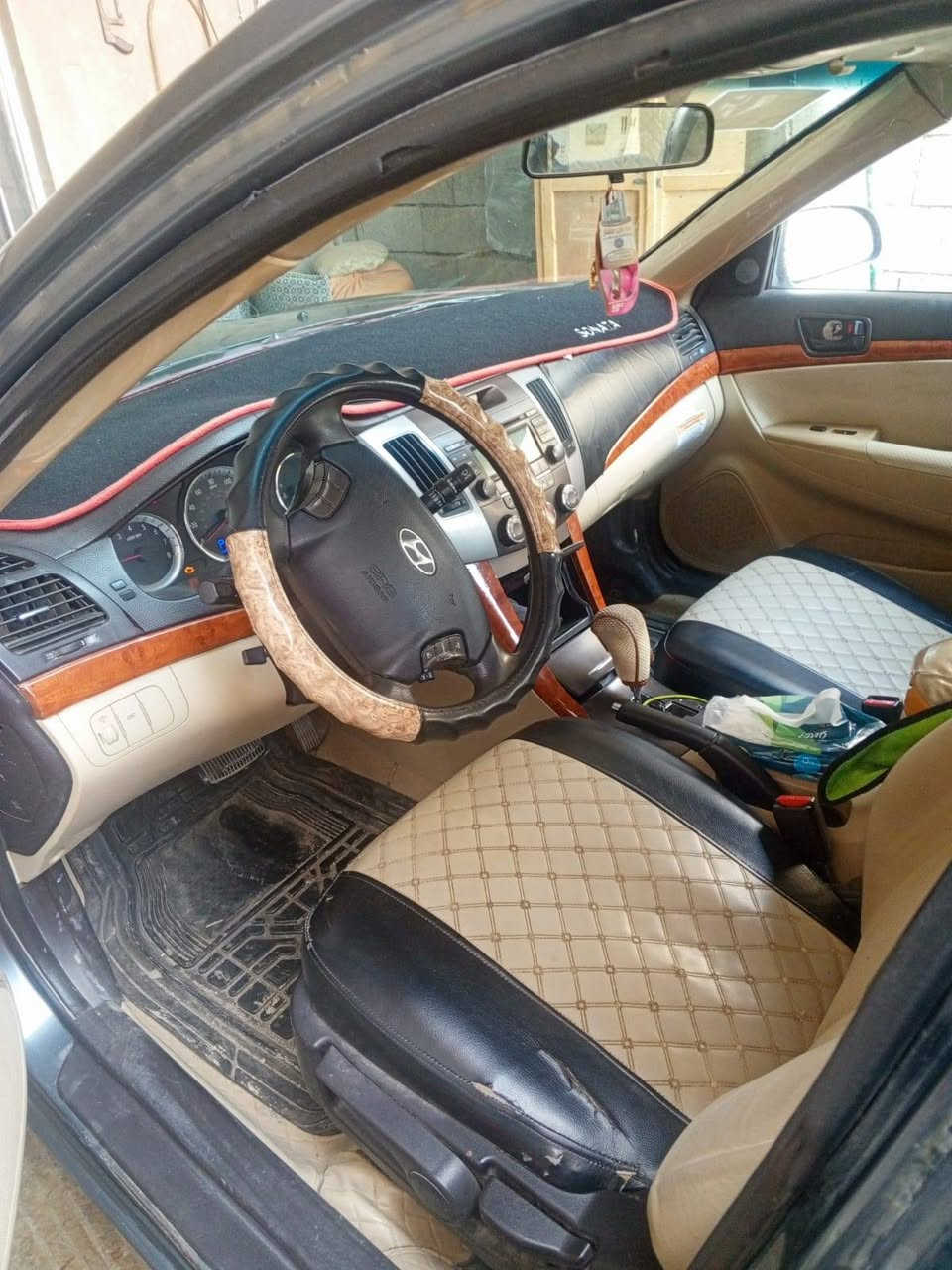 السلام عليكم سوناتا موديل 2009 وارد امريكي مصبوغة حزام للجمالية ليبل واحد تدفئة تبريد تخم تايرات  جديد حجم المكينة 2400 الدواخل ملكي السعر 115
 وبي مجال 
***********
المكان ديالى بلدروز
مكلف بالنشر.
