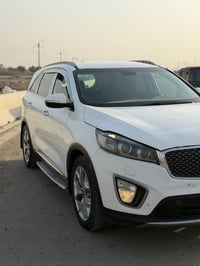 سورنتو  موديل 2016.                 السياره بيه قطع صبغ.              ...