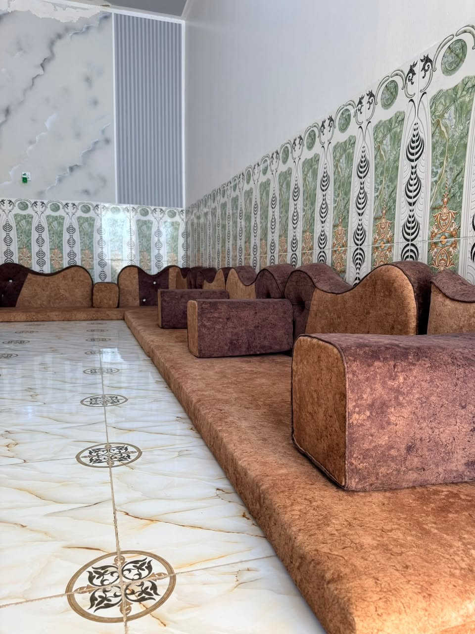السلام عليكم 
ديوان نضيف جداً جداً أستخدام قليل

500 وبيه مجال للشراي 

‭***********‬
