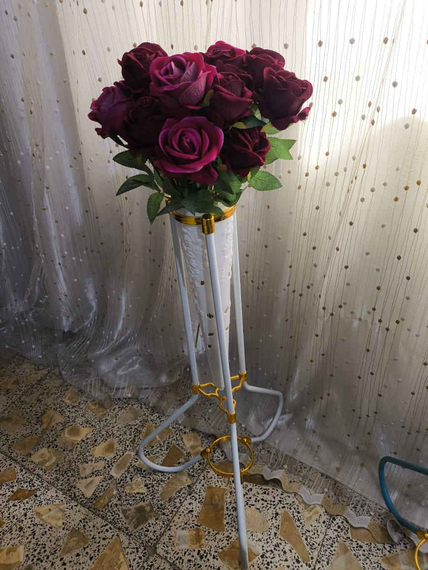 ورد ستن ومزهرية و ورد صناعي الاثنين متوفرات والوان الي تعجبكم


**إذا كنت صاحب هذا الإعلان وتريد حذفه لأي سبب، رجاءا أرسل رسالة إلى الدعم الفني**