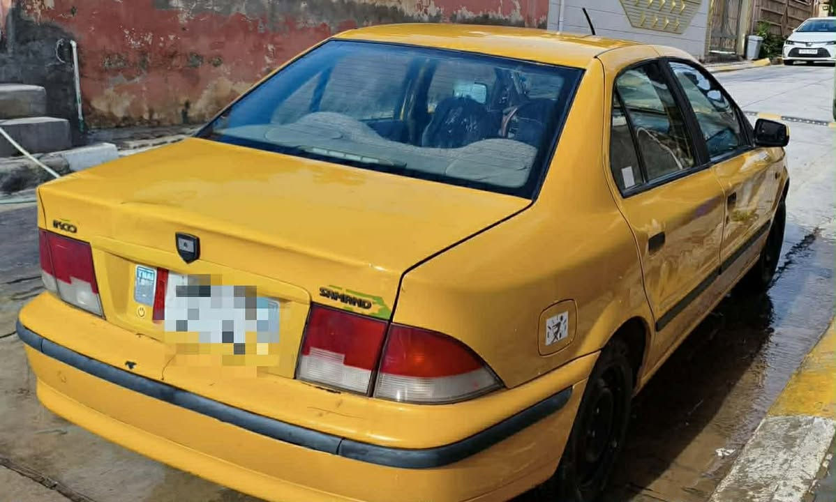 سلام عليكم سمند موديل 2012 رقم بغداد كير و مكينة  بلاد تبريد تدفئة شغال كاربائيات كله شغال مابي نقص سعر 35 و بي مجال و شرط التحويل ***********
