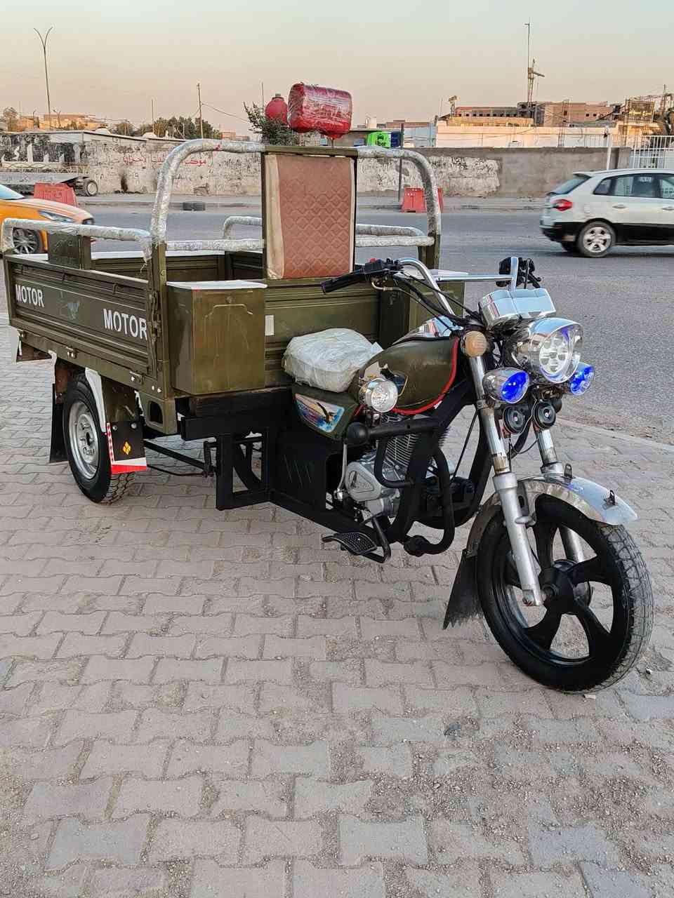 سلام عليكم ستوته جمره رقم ابيض وسنويه ألماني مداورهه ثاني يوم سنويه نافذه لل2030 مديل 2018 وبيهه محرك 2023 شاصيهه وركبتهه مكفولات كفالة عامه لا لحيم ولامعجون بيهه تخم تاير جوبلس جديد كهربائيات كلهه جدد وشغاله دبلات شغاله نكره سلف ستوته مصبوغه للجماليه نضافتهه نفس البصوره مكانهه بديوانيه تفاصيل أكثر اتصل خاص ماجاوب ***********
