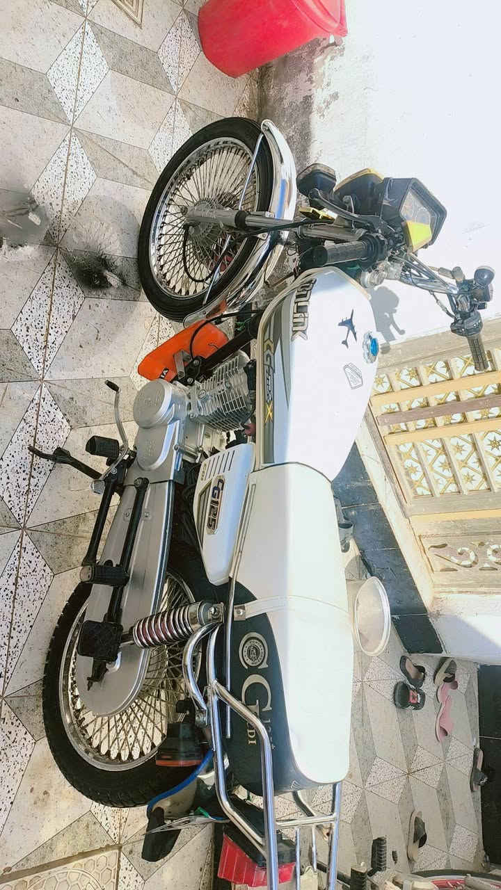 اللهم صل على محمد وال محمد
تايكر سونيك الأصلي ابو الختم موديل 2023 طالعة سنة2024 شهر 11 مكفولة من كلشي اوراق اصلية كاملة بأسمي من الوكيل شرط بوجهك للترقيم السعر 850 الشراي بخدمته مكاني بشطرة 
***********
