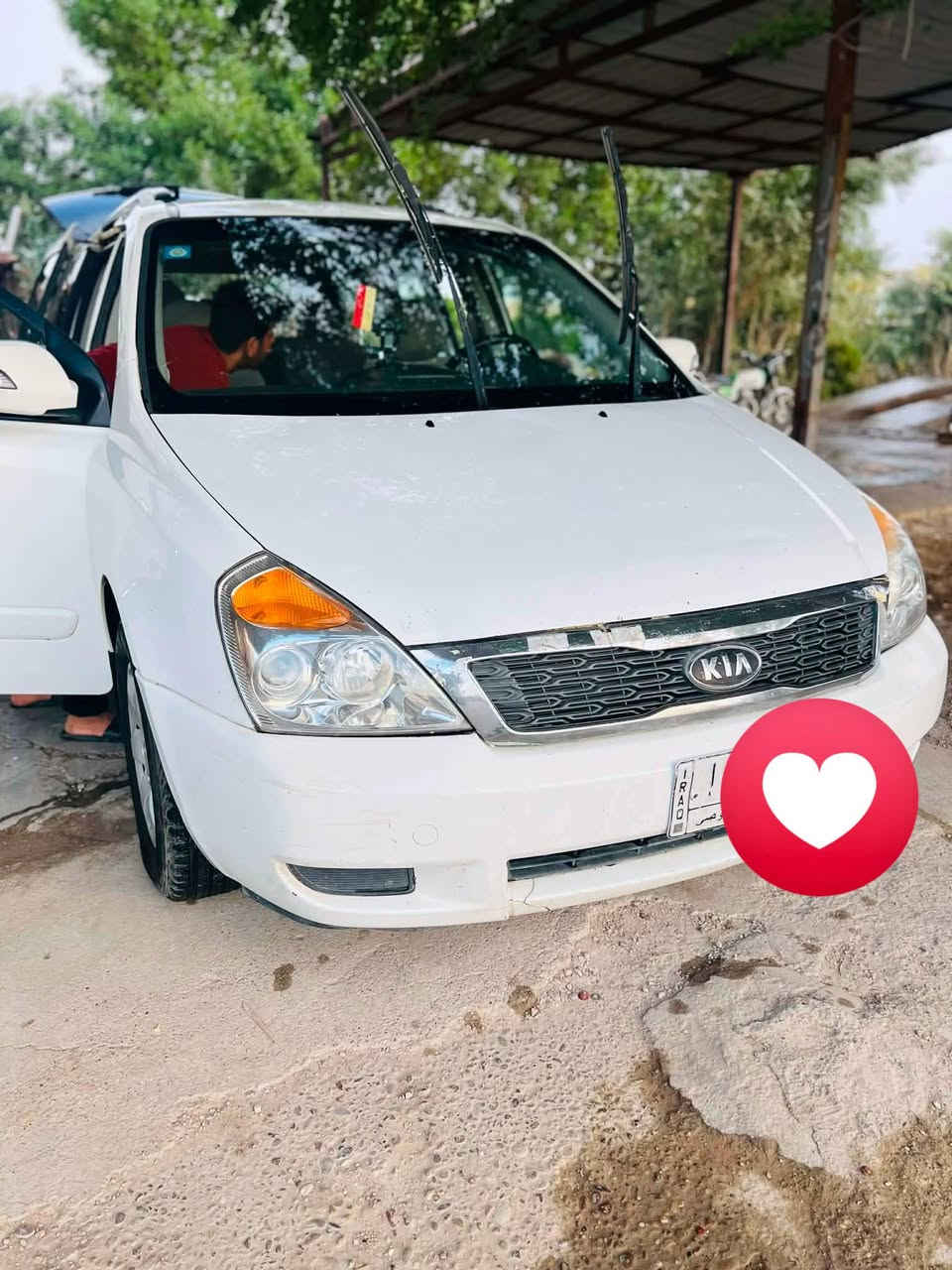 السلام عليكم سيدونا ٢٠١٢ الطويله امريكيه حادثهه جاملغ وبنيد بيهه صبغ قطع ابيع حزام رقم انبار باسمي مكينه ٢٥٠٠ سيارات حلوه وجاهزه للأخير للاستفسار الاتصال على ***********السعر ١٣٠ قفل اخوان مكلف مكلف بالنشر اعذروني من الرد على التعليقات
