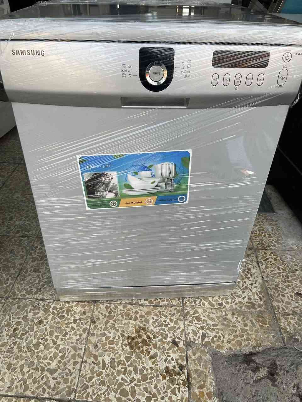 غساله فول ئوتمتيك الصحوان سامسونك بشرط شغل ما بي اي عيب 100الف قفل بشرط فحص او ضمان او بخار بي اي ستفسر عل***********
