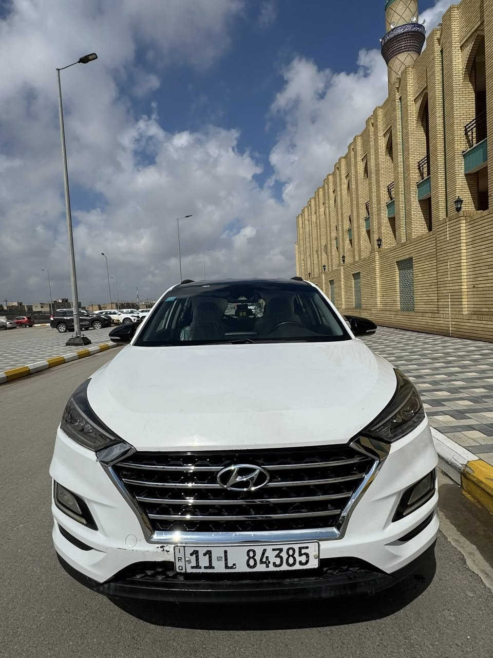 للبيع توسان 2019 وارد امريكي ماشيه 105km صور الحادث مع السونار مرفوقه في المنشور سياره كاعده وتخبل السعر 140 وبيها مجال ***********
