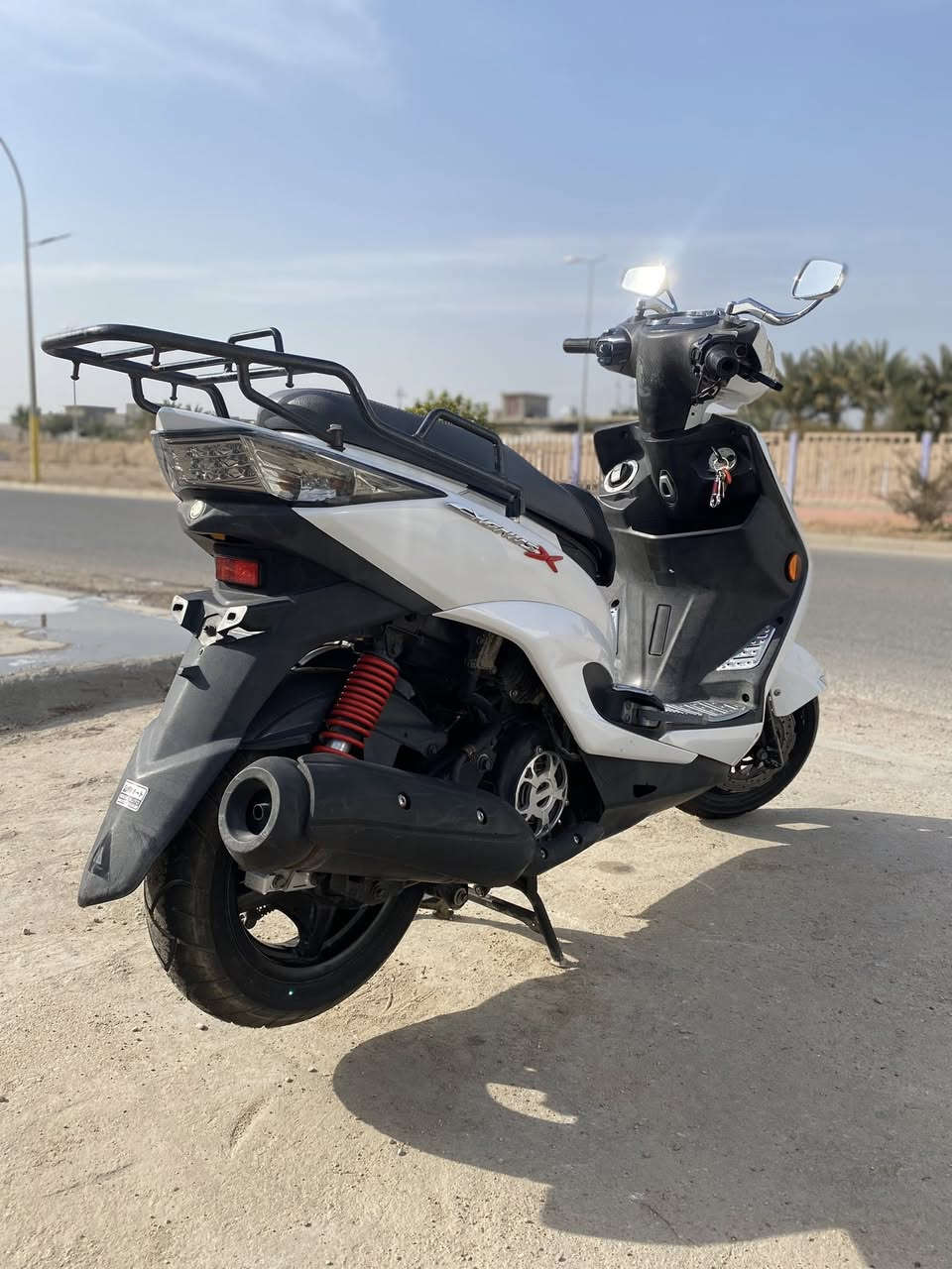 سكنس لد ياباني نوزل قبق نفخ بالباكيت منزله رمبه من معرض القبطان شارع فلسطين يوم 26/10/2025 واوراق المعرض والمنفيست كدامكم الدراجه استخدام شخصي الله شاهد يمكن بل ٢٠ مره سقته مالي واهسهه
المواصفات 
1تدفئه باليدات 
2تزويد بلادي من اليابان قبق هندر وشوته نيكلات 
3بيه كلج رياضي من اليابان اول منزلته من التريله شفته
لو امامي لو خلفي مااذكر 
4ماشيه 37الف حقيقي اخت الزيرو 
عنواني عامريه الفلوجه رقمي ***********
سعر الشراء مليون و800 الف وكدامكم بالمكاتبه موجود
سعر البيع مليون و650 وبيه مجال شي قليل وشايف الف خير صاحب النصيب تحياتي للجميع
