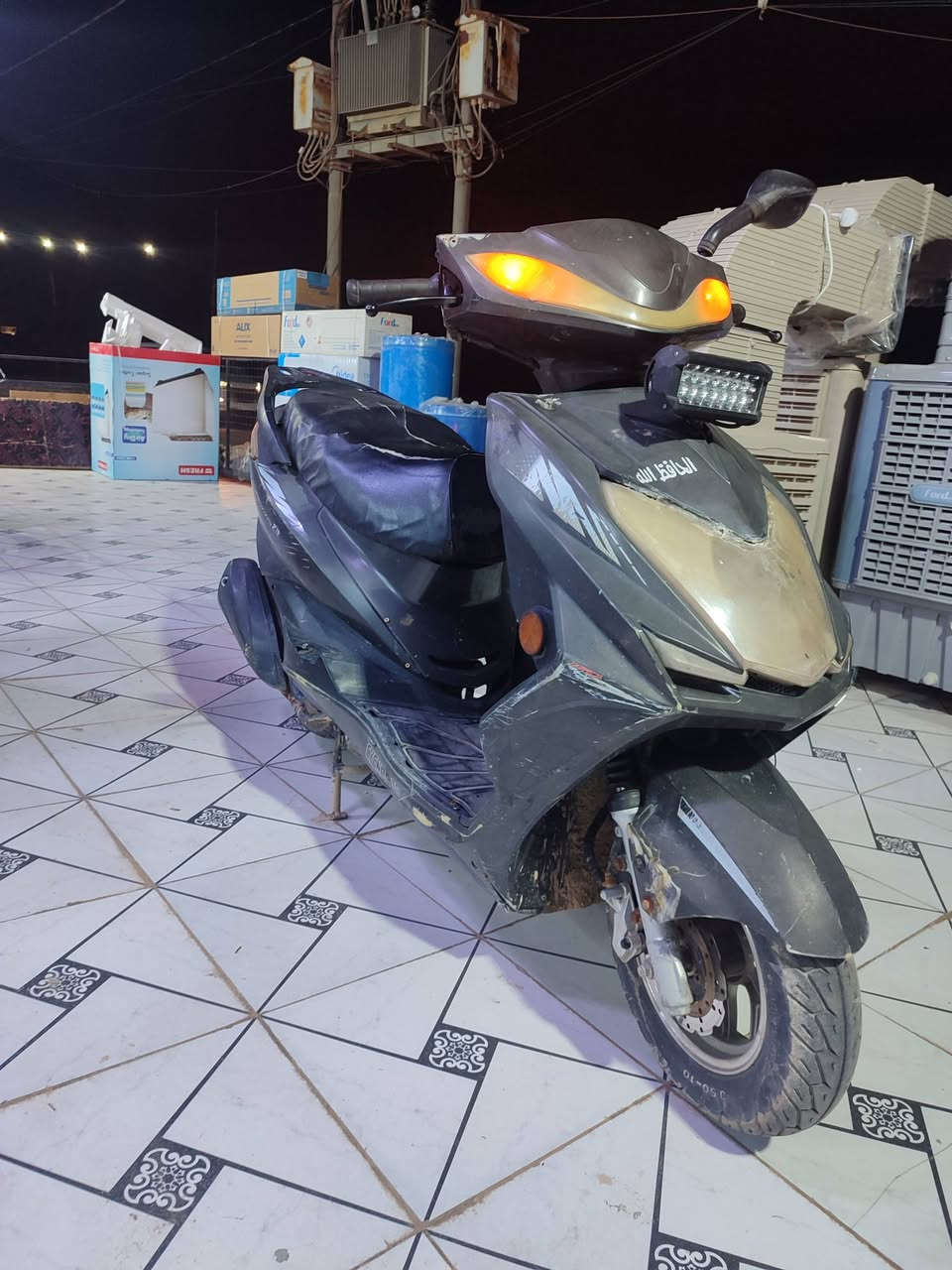 مكلف بالنشر السلام عليكم
دراجة سكنز للبيع

مكينة ماكس

شغالة سلف و هندر و اشاير
السعر 400 بيها مجال
العنوان طويريج للتواصل الإتصال 

***********
