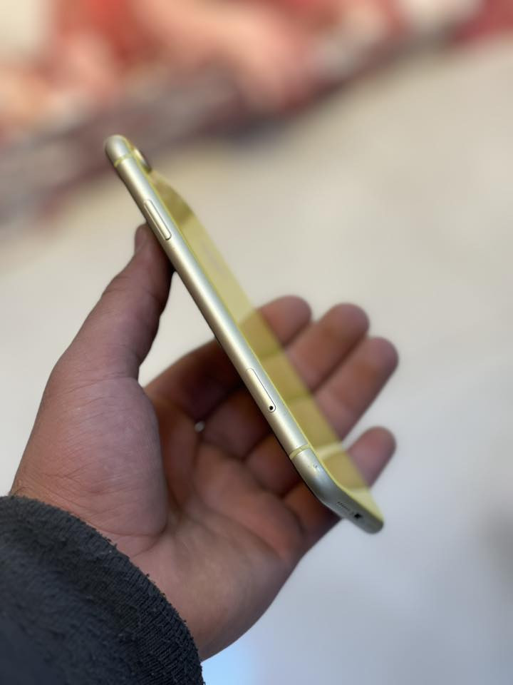 السلام عليكم اكس ار للبيع ذاكرته 128 بطاريه 77 كلشي مامبدل بي مكاني كوفه السعر 125 وبي مجال 
***********
