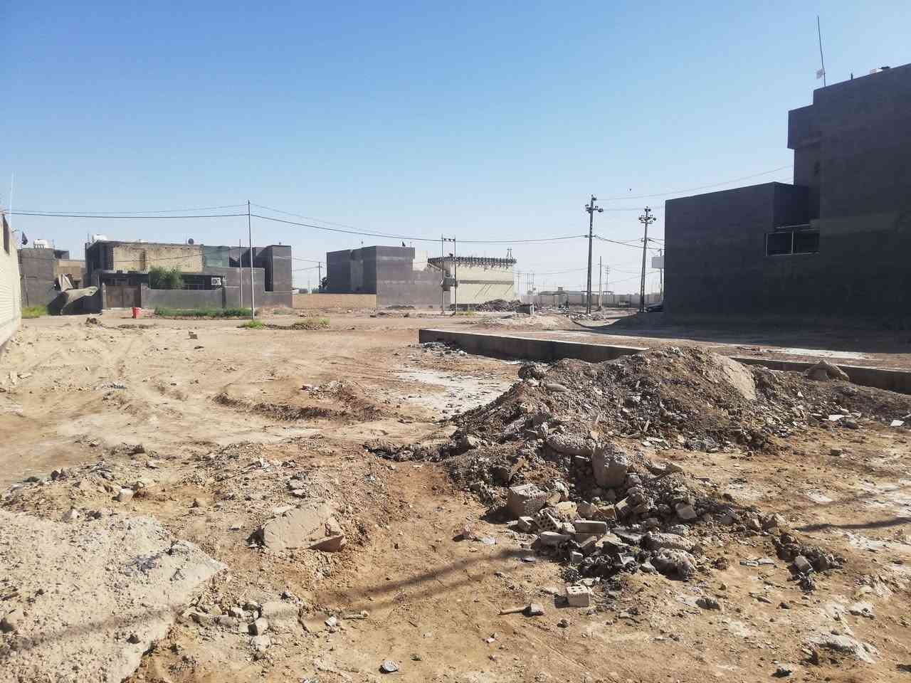 سلام عليكم قطعة أرض للبيع حي الموضفين موقع ممتاز مساحة 250م تحويل مباشر أمام متنزه و خلف شارع 30 المربع الأول ع نزلة الموضفين السعر ١٣٥ قفل  وبية مجال الستفسار ***********
