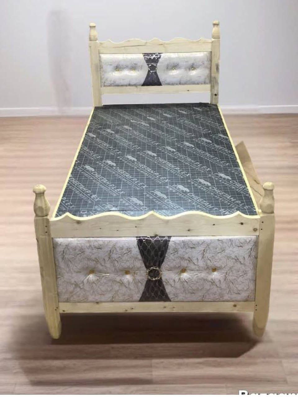 سرير عراقي سعر جمله ومفرد نفس لسعار يوجد توصيل بصرا


**إذا كنت صاحب هذا الإعلان وتريد حذفه لأي سبب، رجاءا أرسل رسالة إلى الدعم الفني**