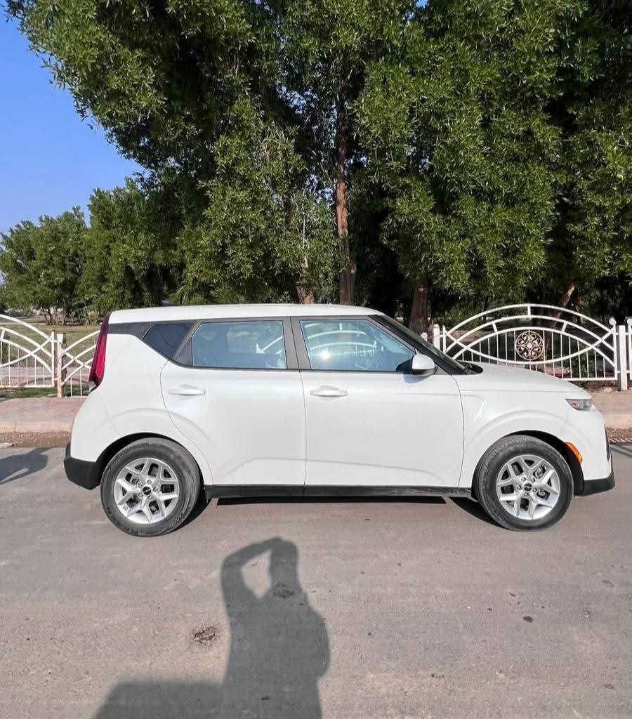 كيا سول موديل ٢٠٢٢
✅السعر 💲155💲 وبي مجال ✅ 
رقم بغداد باسمي
ماشية 45000
حادث باب السائق مبدل فقط
السيارة مدوشمة أرضية وكشنات
جاهزة وخالية من النقص
للأستفسار: ***********
#Kia_Soul #سيارات_بغداد #بيع_سيارات #UsedCars #Iraq_cars_kd
