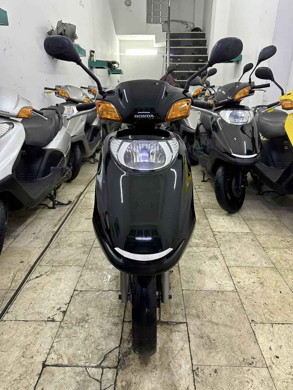 #السلام_عليكم_أخوتي_الغوالي 
#الوجبه_الجديدة
#مال_مزاد_شرط_رمبه 
# هوندا سبيسي ياباني أصلي 🇯🇵👍
 #شرط الضمان 💯💯
#بعده بحالة الوكاله فول نظافه مكفول 
#نظافه فول 💯💯👍 
#اللون أسود 

البيع نقد والأقساط 👉
مصرف الرافدين فقط👉
مواظف ومنتسب ومتقاعد و الوريث 👉
استقطاع الاكتروني بدون مقدمه👉

#مكاني كوت المشروع شارع ميكانو 👉
***********☎️
***********☎️
أخوكم سيد محمد
