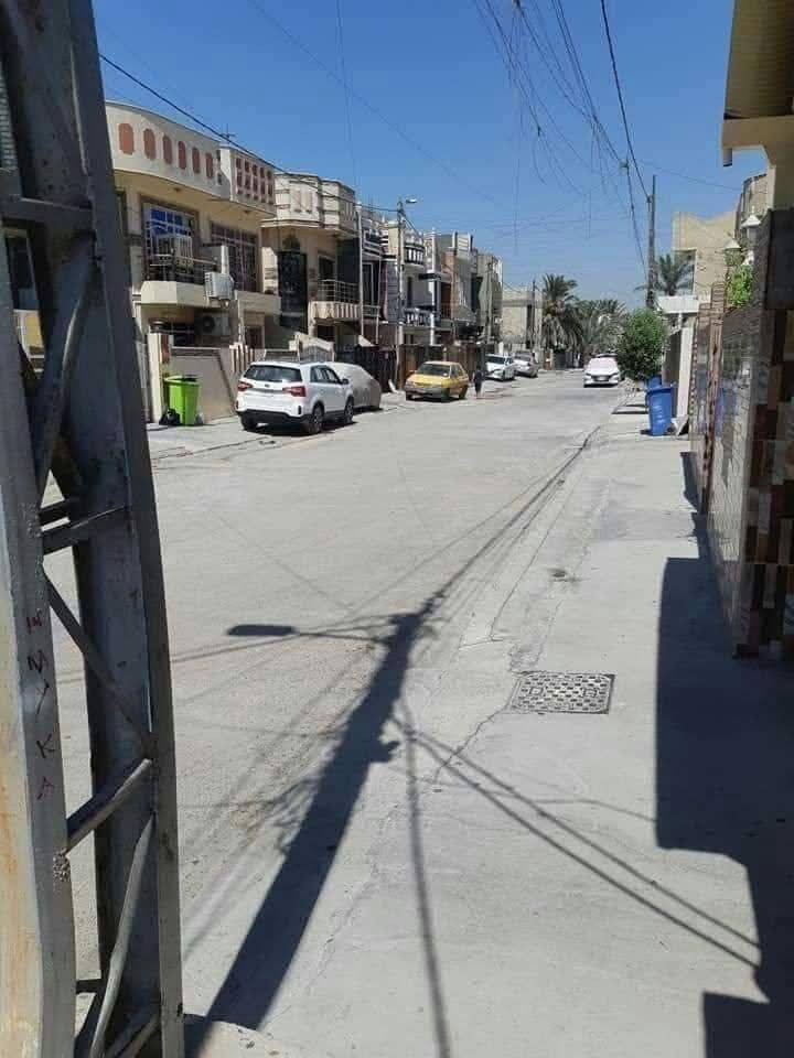 دار للايجار معزول
غرفة وصالة ومطبخ وحمام وتواليت خارجي وداخلي وبيتونة وسطح على عموم الدار مساحة ١١٠ متر
الدورة الميكانيك منطقة التجارة المربع المقابل الى لحوم اسيا على شارعين ١٥ متر ومنطقة هادئة 
السعر قفل 400 الف
للاستفسار ***********
