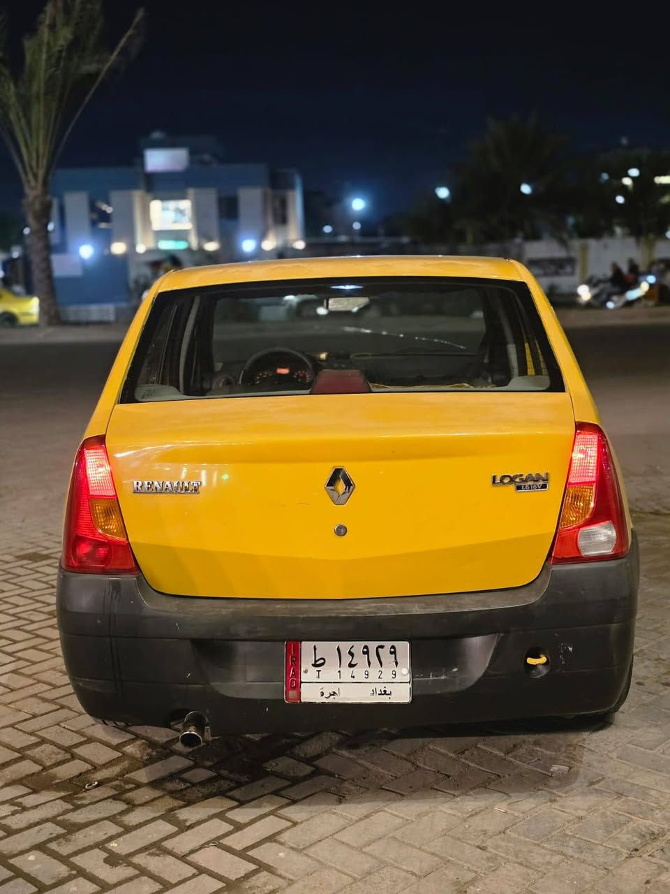 السلام عليكم للبيع رينو لوكان موديل ٢٠٠٩ السيارة بلاديه جاهزه على اخر حباية كل نقص ما بيه السعر ٣٨ وبيه مجال بغداد العبيدي هاتف *********** ابو علي
