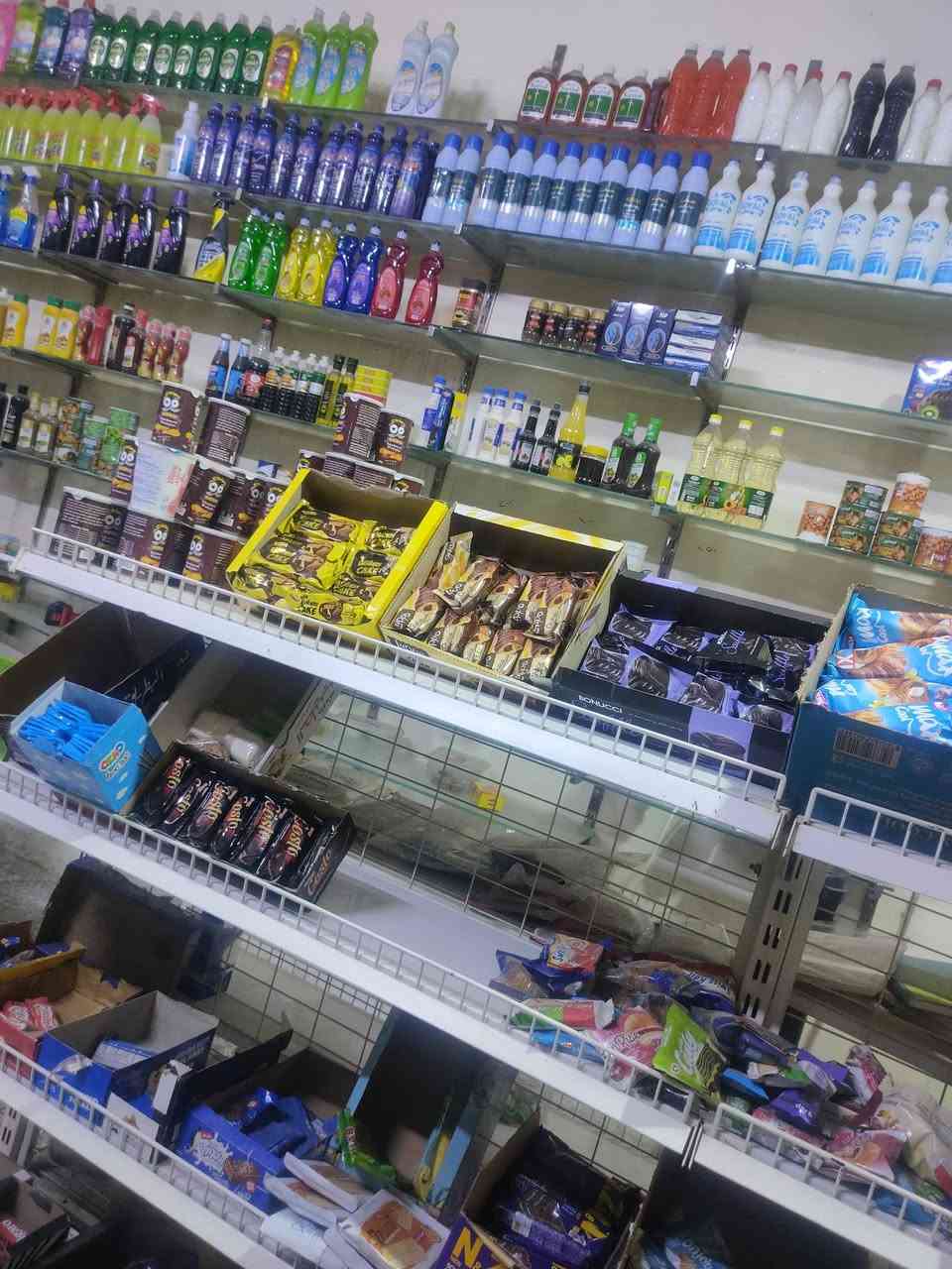 🛑الاسواق للبيع🛑
منطقة البلديات ضياء الحلفي شارع جامع سيد صلاح المكصوصي 
رقم الهاتف : ***********
