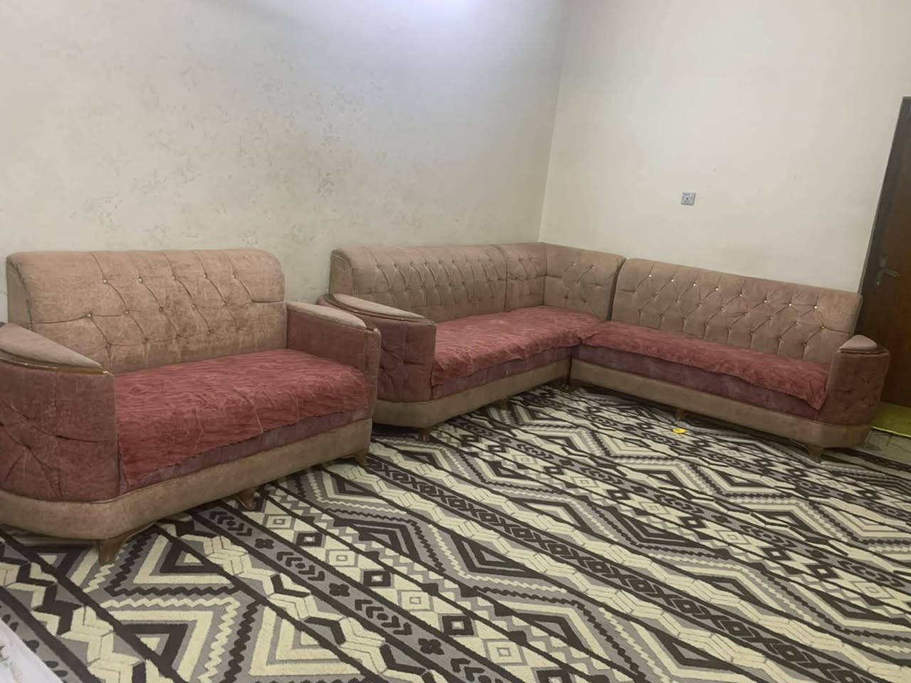 تخم للبيع نضيف ٨ مقاعد
سعره ١٧٠


**إذا كنت صاحب هذا الإعلان وتريد حذفه لأي سبب، رجاءا أرسل رسالة إلى الدعم الفني**