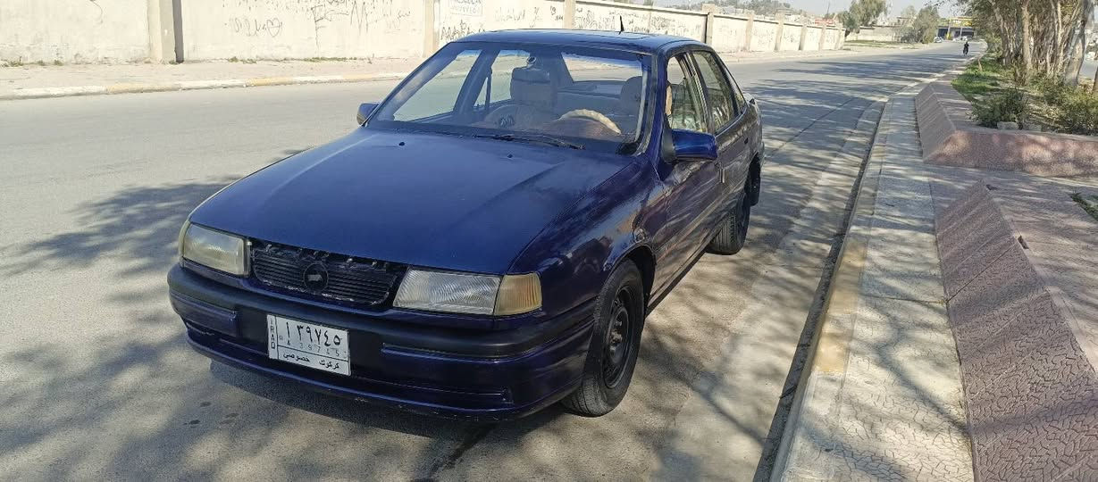 موديل ٩٣ گير عادي محرك ٢٠ 
دفتر بانزين مشروع وطني 
شيعار صبغ جديد غرفه نضيفه 
*********** كركوك, العراق
