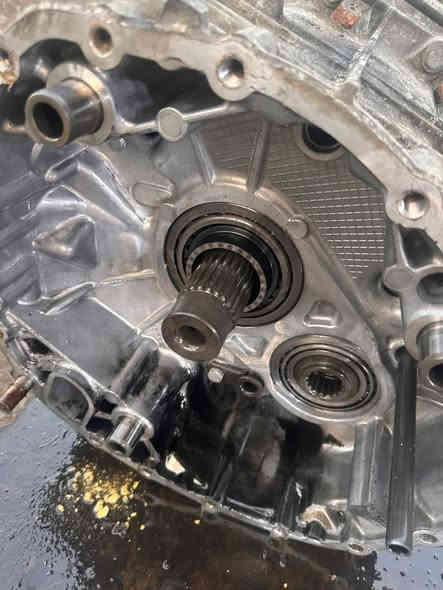 توجد لدينا انواع الكيرات لكافه الشاحنات الكبيرة 
بغداد جرف النداف مقابل مدخل النهروان 
قرب جسر العبور 

***********
