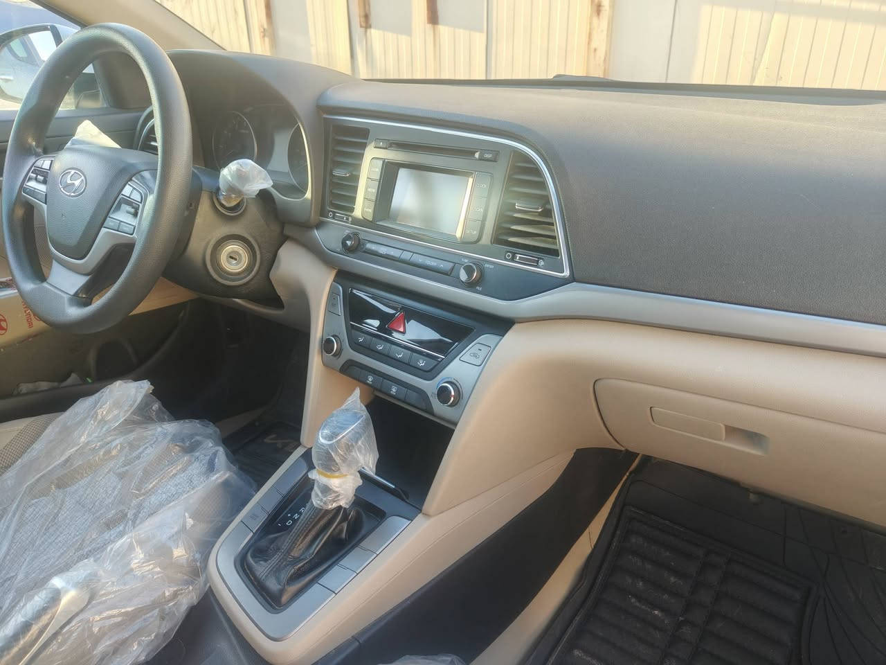 سلام عليكم النترا 2017 خليجي كفاله عامه عده الي بلسونار وكلشي واضح بلمنشور بغداد بسمي ماشيه 166
السعر 145.    *********** مكان كربلاء الهنديه
