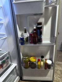 ثلاجة هايسنينس سوبر فريش نضام تبريد وبيها براد مي السعر 300 ارتقاعها 2...