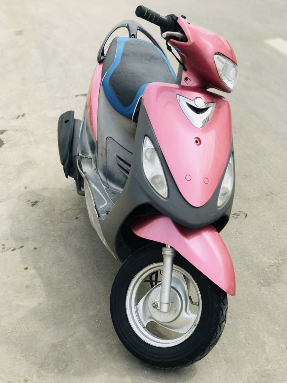 ماكس للبيع سعرها 500 وبيها مجال
مكينه ٥٥ خرسه متنسمع شلعه تشك الكاع 
كهربائيات اشاير عداد السرعه سلف هندر كلشي بيها شغال مانقص برغي نكره سلف باي وقت
كربلاء حي العامل
***********
