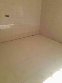 خلفه سيراميك درجه اوله شغل إيراني تتريس جداري ارضي متفرغ حاليأ 0782384...