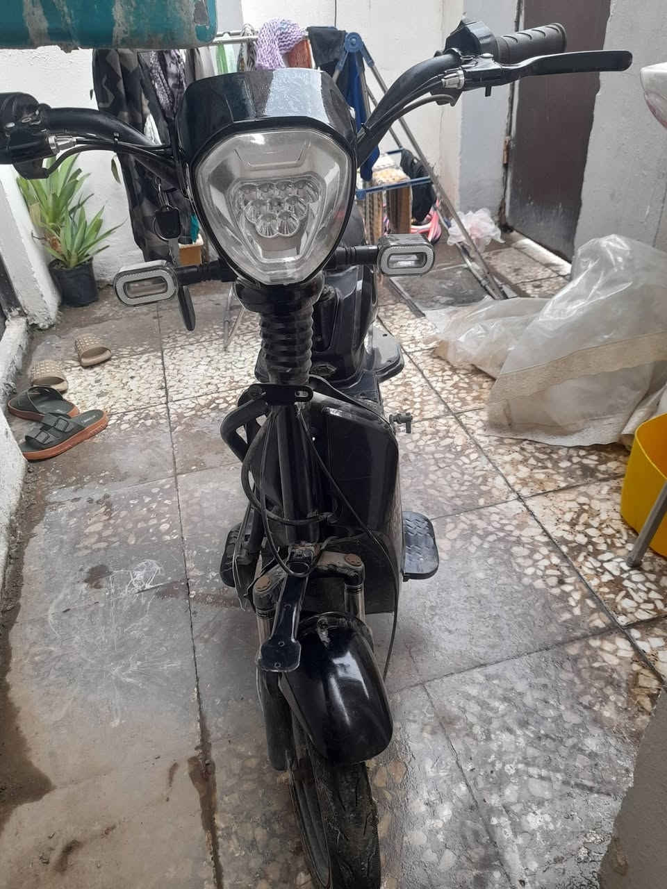 دراجة شحن حجم14 بيها ضربه من الامام شغاله بس مشكلتها بس عل شحن تشتغل بدون شحن متشتغل للبيع مكان بغداد السعر 100 وبيها مجال للتواصل عل خاص


**إذا كنت صاحب هذا الإعلان وتريد حذفه لأي سبب، رجاءا أرسل رسالة إلى الدعم الفني**