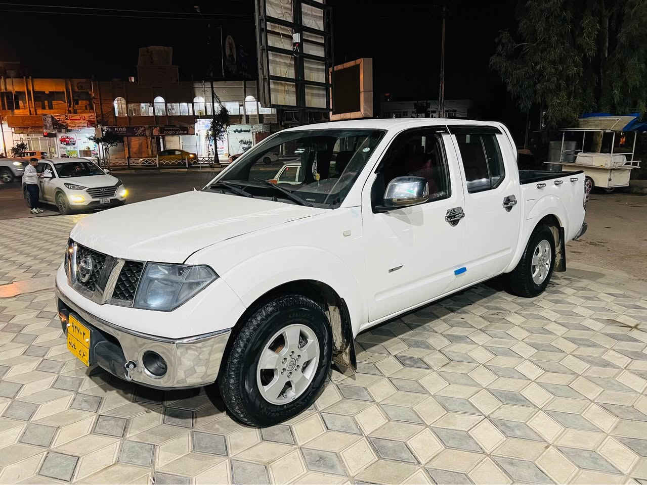 اسلام عليكم للبيع نيسان نيفارة 
 سعره مناسب 67
موديل 2008
كير عادي
محرك جديد
السيارة جديدة وجاهزة من كلشي 
مكينه وكير وحداديه وتبريد وتخم تاير كله جديد 
ما شاء الله سيارة كلش نظيف مرتب بدون مصرف 
سياره جاهزه صدر امامي خلفي جديد مابى مصرف 
دهن كير ومكينه وفلاتر تبريد كلها جديده 
سياره مكانت بى صبغ ابشرط بدون دواخل
واستفسار خابر صاحب ***********
 ‏ملاحظة اني مكلف بنشر ما أجاوب على التعليقات ما متواجد عالفيس شراي خابر وتدلل
مكان سياره كركوك
 وتحياتي للجميع كركوك, العراق
