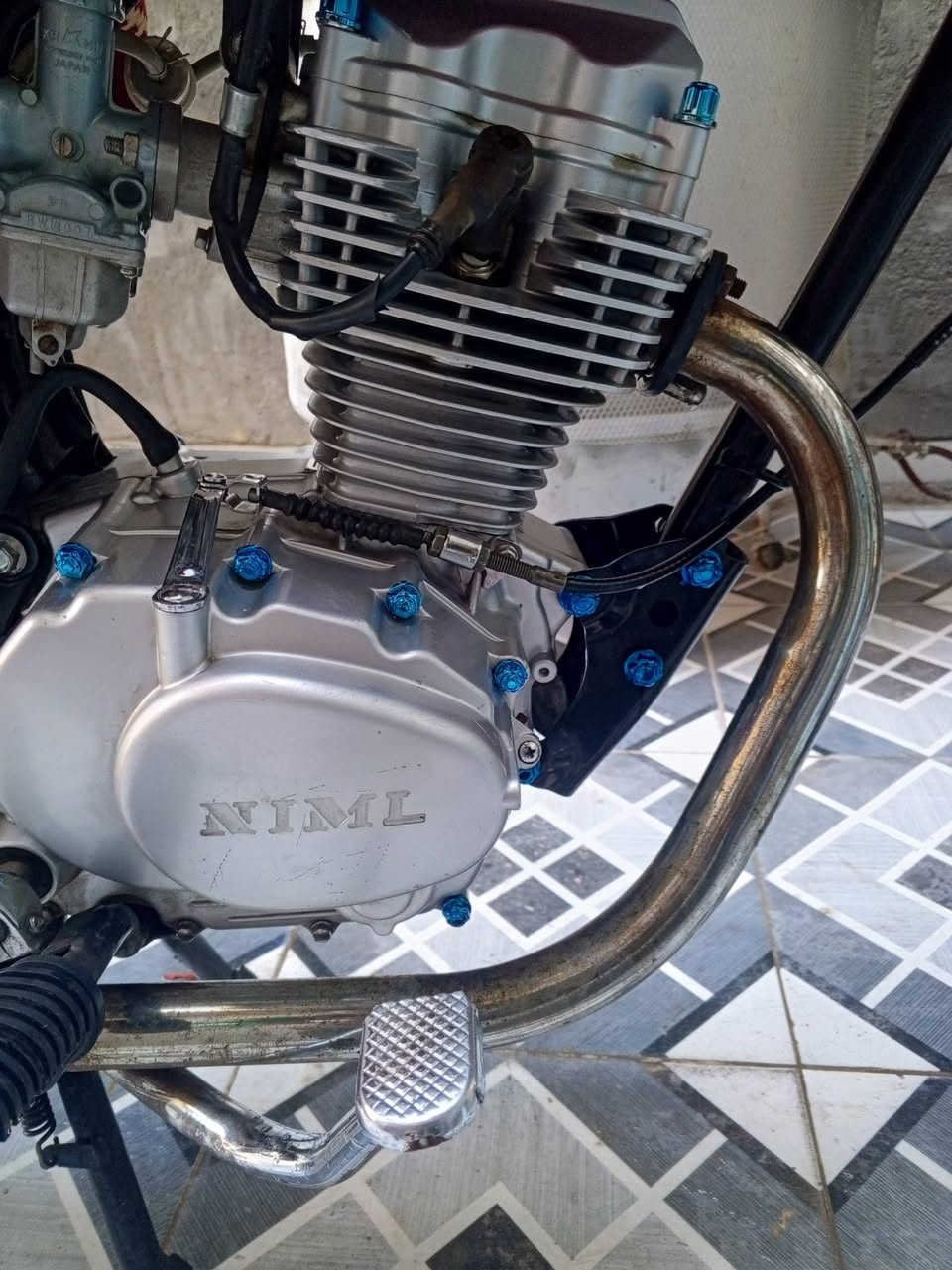 البيع اربع كير كهرابيات شغله سعر 550 وبيه مجال حك جيه***********
