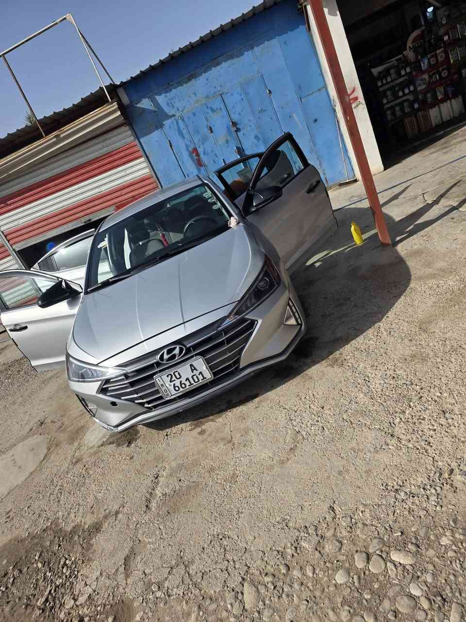 النترا موديل ٢٠١٩ رقم ديالى انكليزي وارد امريكي كفالة كير محرك الاتصال على هذا الرقم ***********
