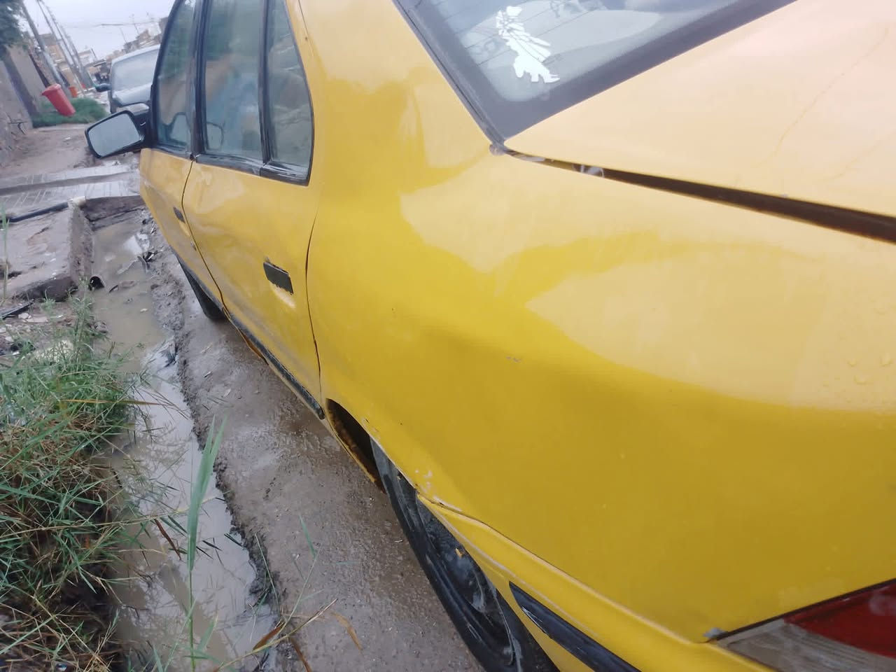 السلام عليكم
سياره سمند موديل 2011 

سياره باسمي سنويه تسقط 2029 

اللون اصفر برتقالي السعر 22 وبهه مجال

العنوان ذي قار الغراف 

رقم الهاتف ***********
