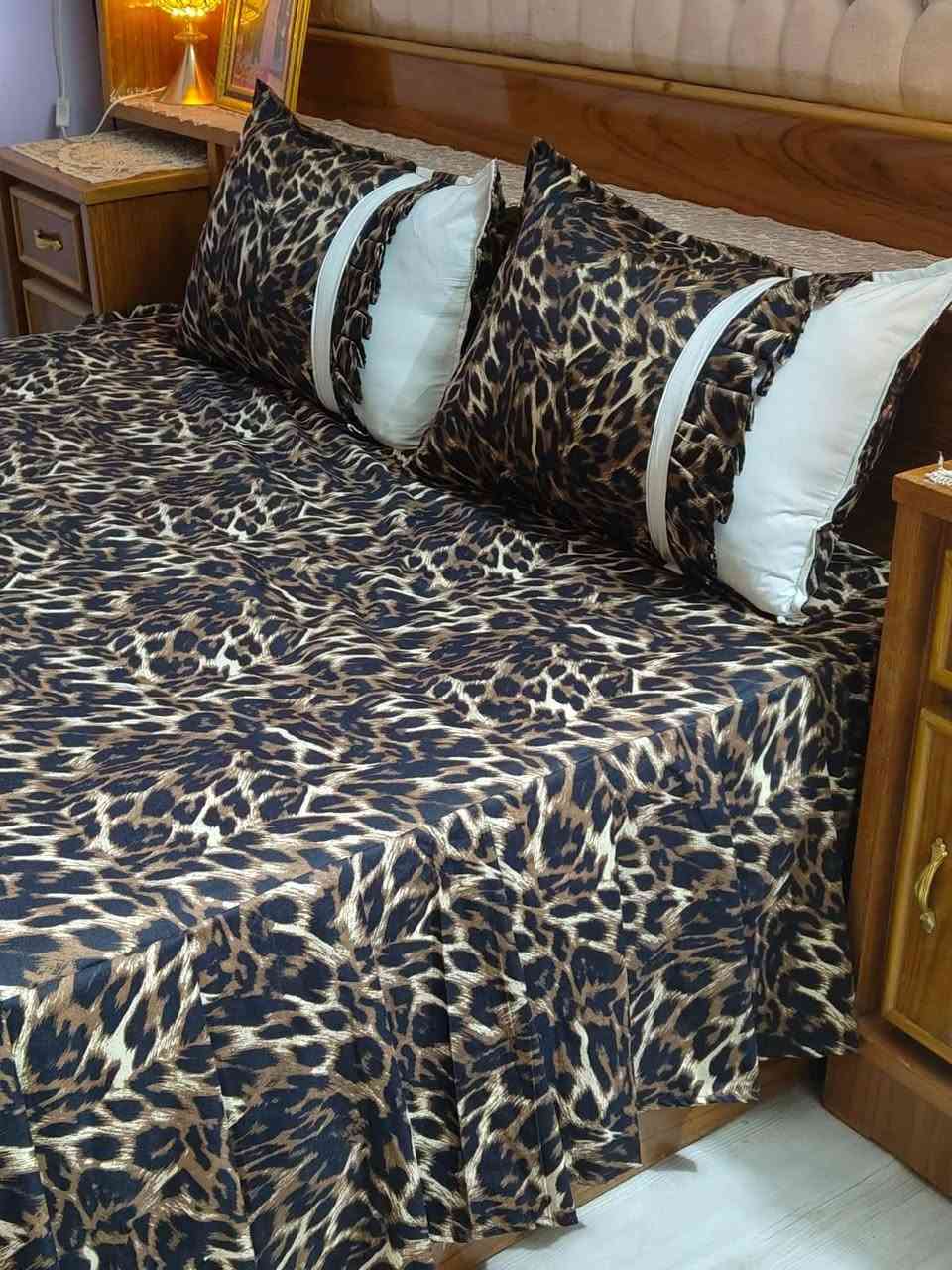 نقشات حلوه همايون امراتي درجه اولى ثقيل 
اخيط فرشات نفرين 
فرشه نفر
وجه مخده كوشات الي يعجبج حسب الطلب


**إذا كنت صاحب هذا الإعلان وتريد حذفه لأي سبب، رجاءا أرسل رسالة إلى الدعم الفني**