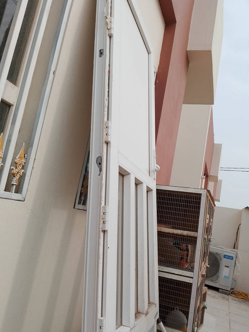 بيبان عدد 2مختلف قياسهن  مجردشدايهن وبدلناهن بحديد نظافةاخو الجديد اليريدهن يتصل ع الرقم ***********
