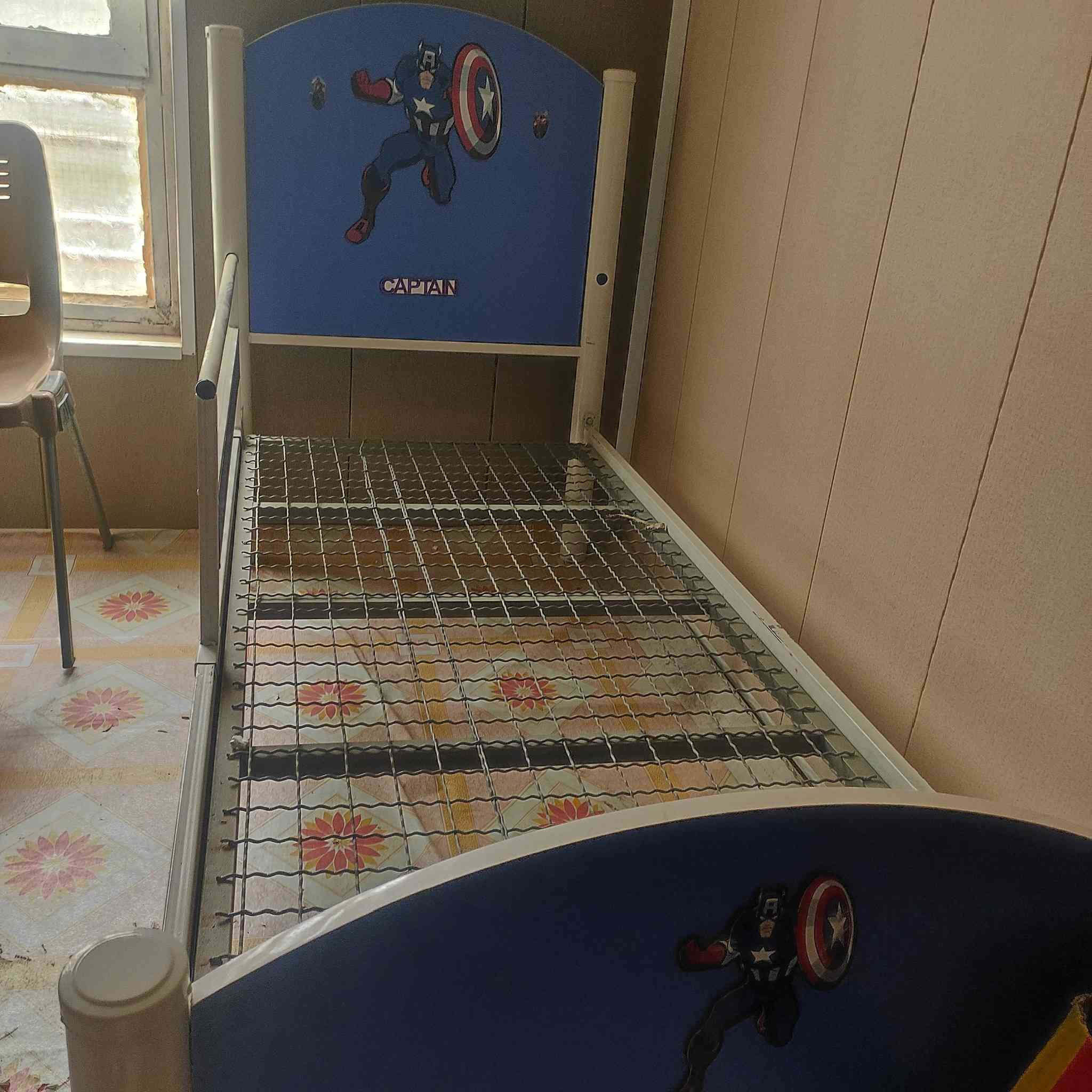 عندي جرابي جدد للبيع
2 كبار 
1 زغيره 
شراي يتصل 
***********
ديوانيه الزيتون
