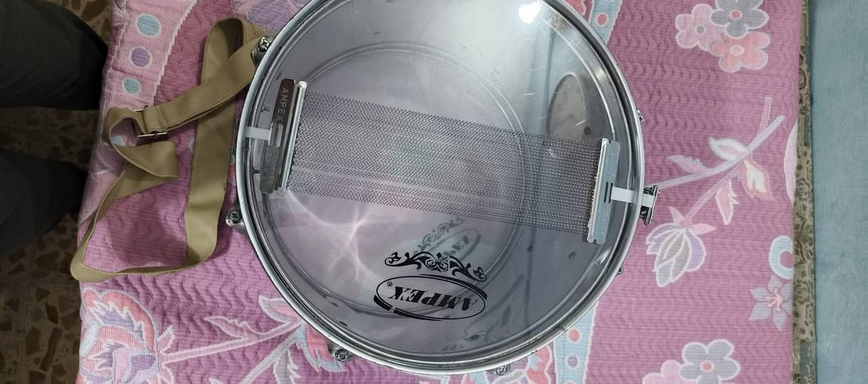 سلام عليكم نقاره ستيل مستخدمه نزل وحده فقط جديده  سعرها75 وبيه مجال مكاني بصره ماعندي توصيل 
رقمي ***********
