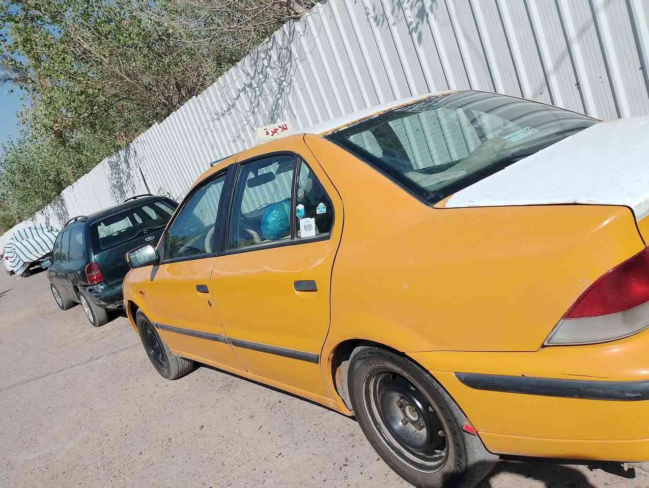 يا الله السلام عليكم 
سمند مديل 10سياره نضيفه كير مكينه تبريد مكفول بيهة فقط بنيد تعبان بلادي جواهة تخم تاير جديد سيارة مال بيت عليهة غرامه 300 الف رقم بغداد عارضهة ب33  والغرامه عليه رقم الهاتف ***********
