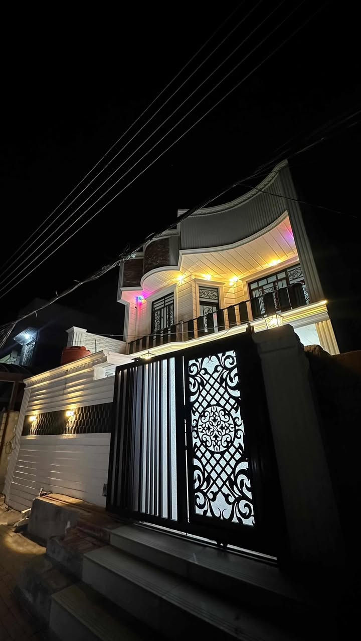 للبيع دار 150 متر واجهة 7.5 على حديقة طابقين حديث ❤️🏡
العنوان حي الوفاء 📍
يحتوي على 4 غرف نوم 
السعر 235مليون وبي مجال 

***********
