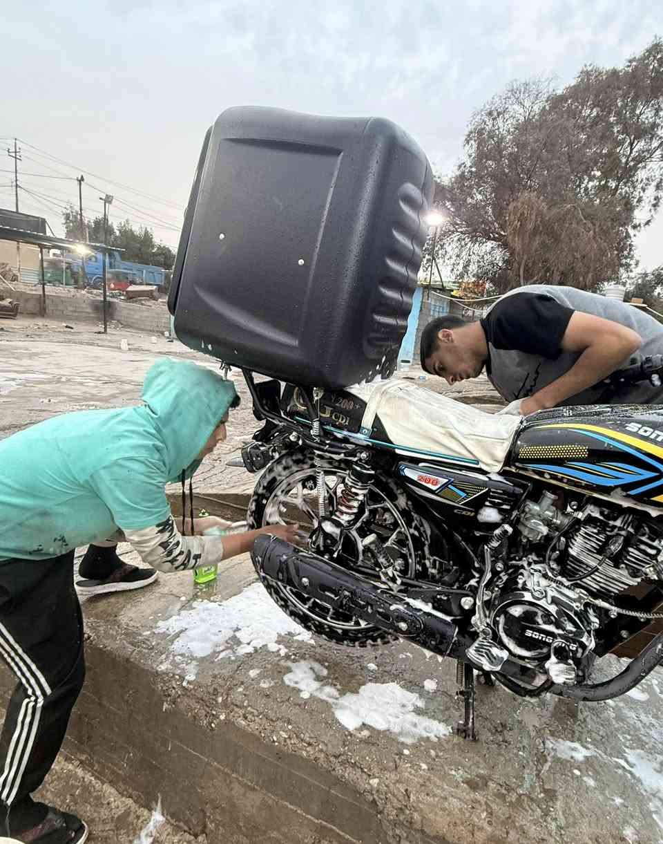 السلام عليكم دراجه سيفان خمسه كير مكينه ٢٠٠ موديل ٢٠٢٦ دراجه خير من الله نقص بس بس شخاطه وبك لايت بورمن صدر  دراجه نضيفه وحلا من صوره عنوان بغداد السعر ٦٥٠ 
الرقم ***********
